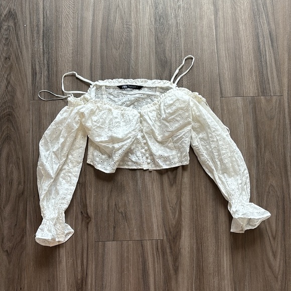 Zara - Crop Top Cutwork Embroidery 2847/943/250 - Picture 1 of 3